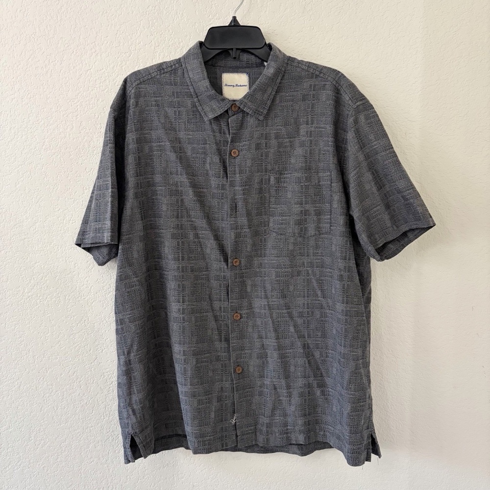 Tommy Bahama Silk Blend Mens Shirt Size XL Gray Short Sleeves Button Down